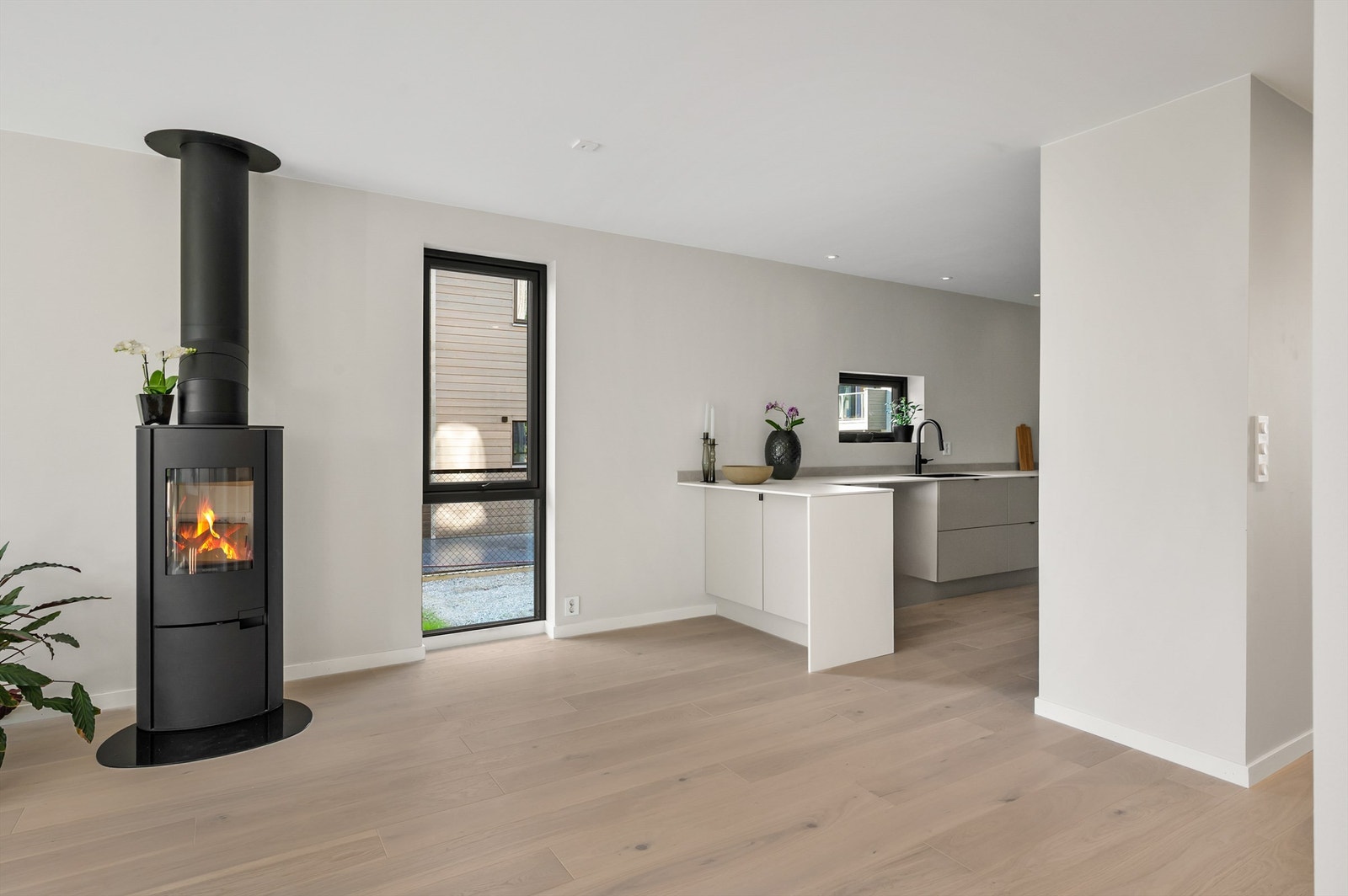 Mot kjøkken i 1. etasje. Galleribilde