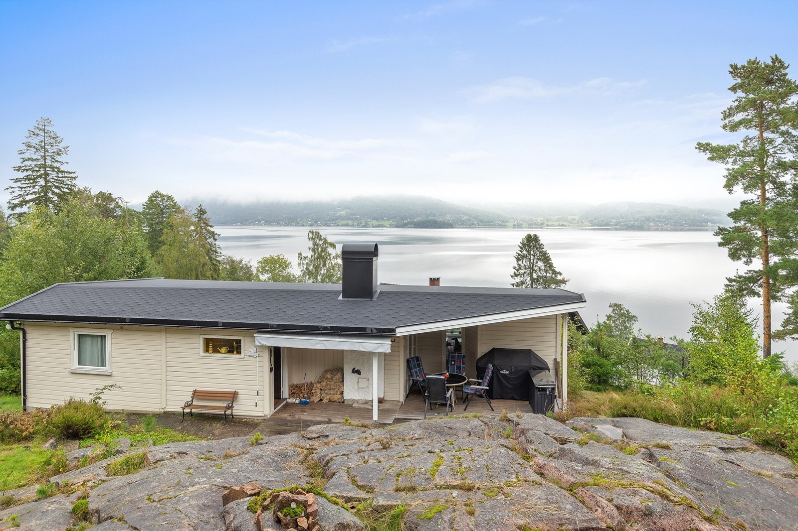 Velkommen til Nesoddbakken 34! Foto: Trond Reder Galleribilde