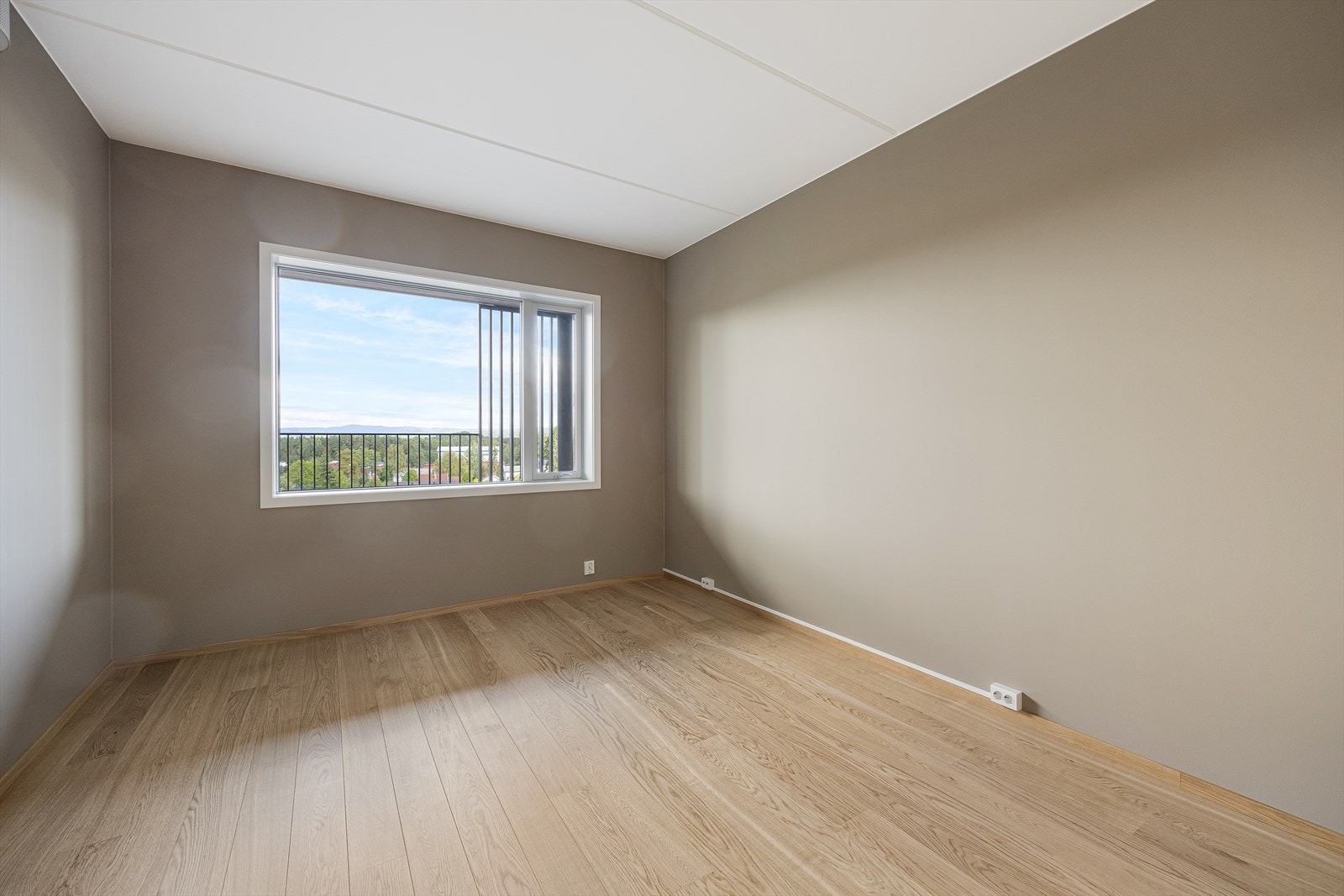 Soverommene er malt i den samme gråfargen som de øvrige oppholdsrommene Galleribilde