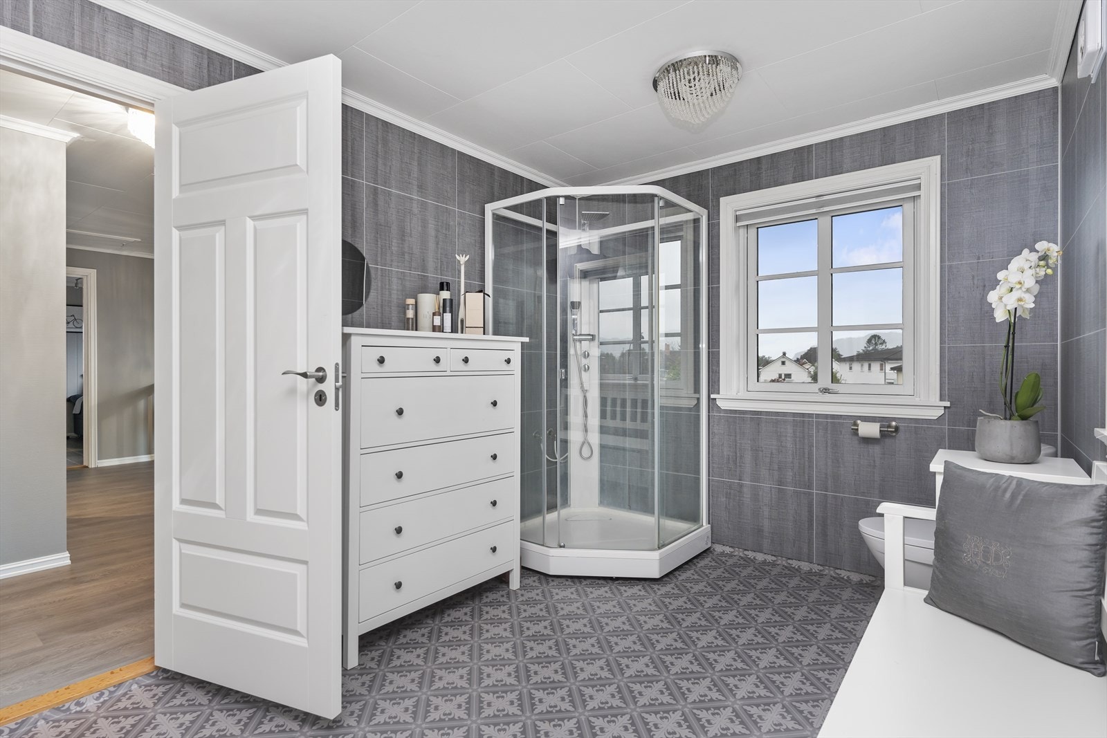 Her er god plass til lagring og oppbevaring. Galleribilde