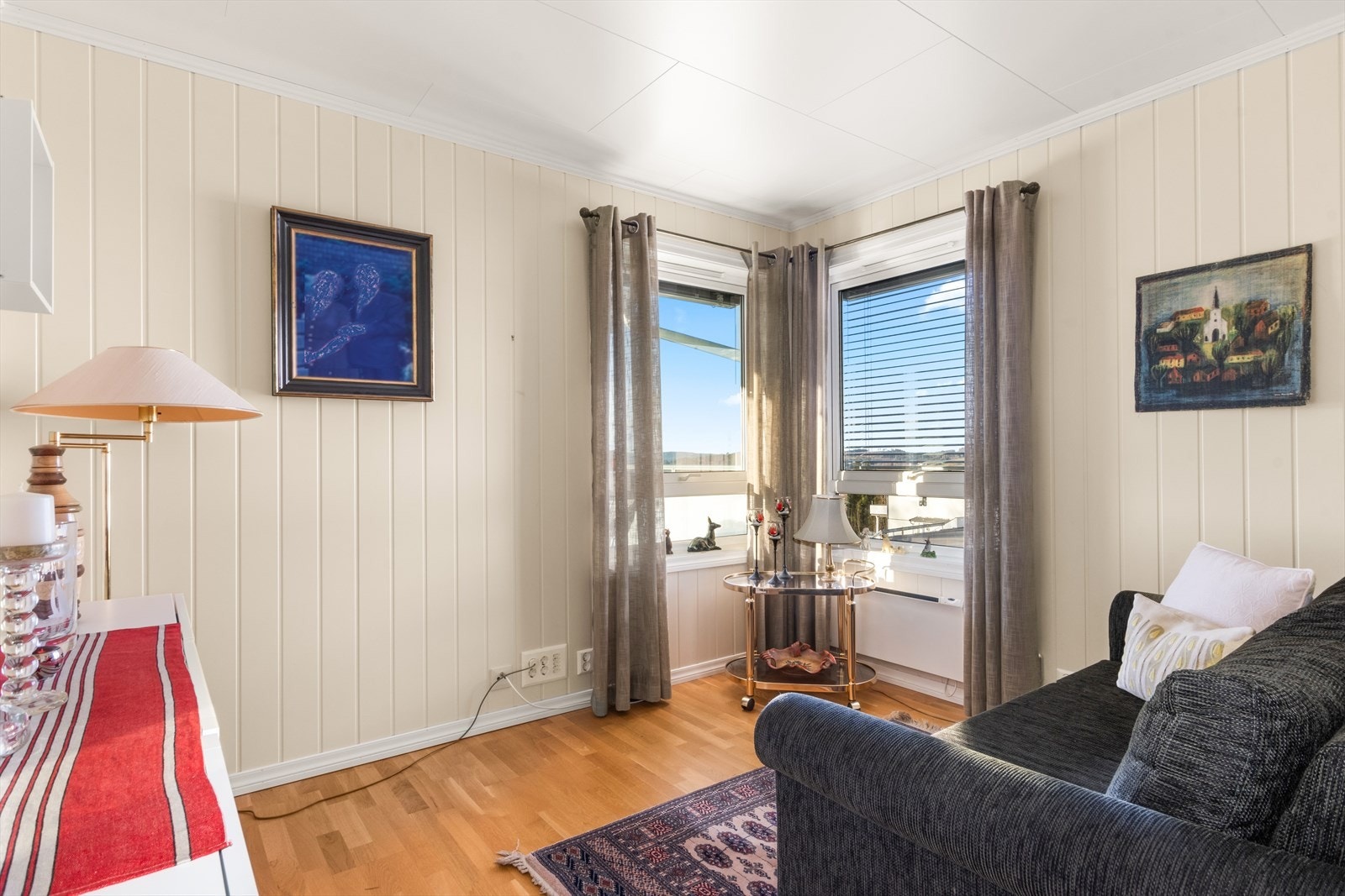 Dette fungerer i dag som en ekstra stue, men opprinnelige tegninger viser at dette er tiltenkt som soverom. Galleribilde