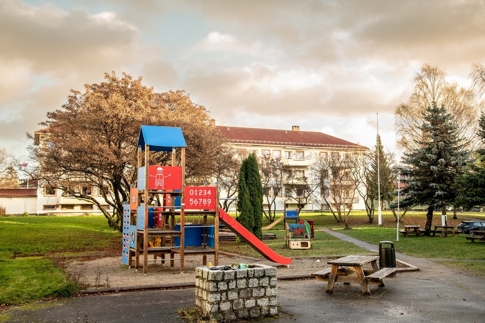 Borettslaget har flere populære lekeplasser som er svært populært for barnefamiliene. Galleribilde