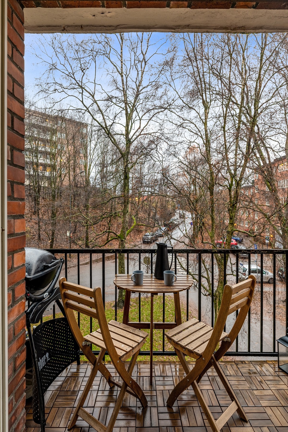 Her kan du nyte solen fra morgenen og utover dagen, et sted som gir boligen et ekstra løft. Galleribilde