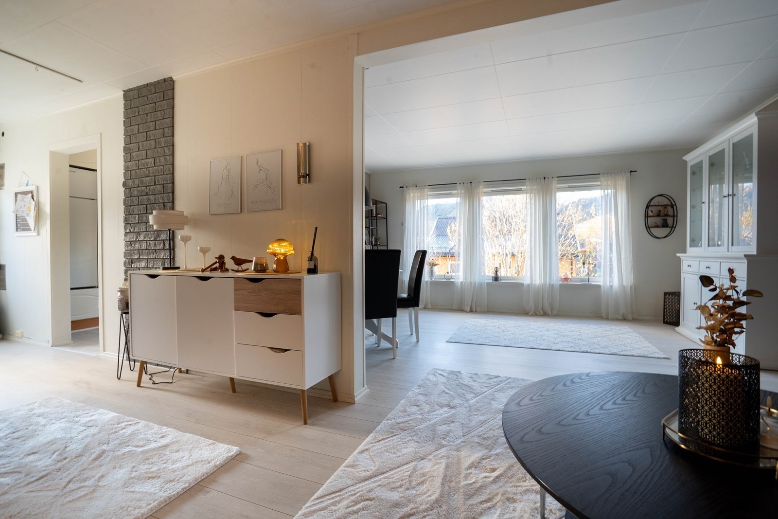 Innholdsrik bolig med god planløsning Galleribilde