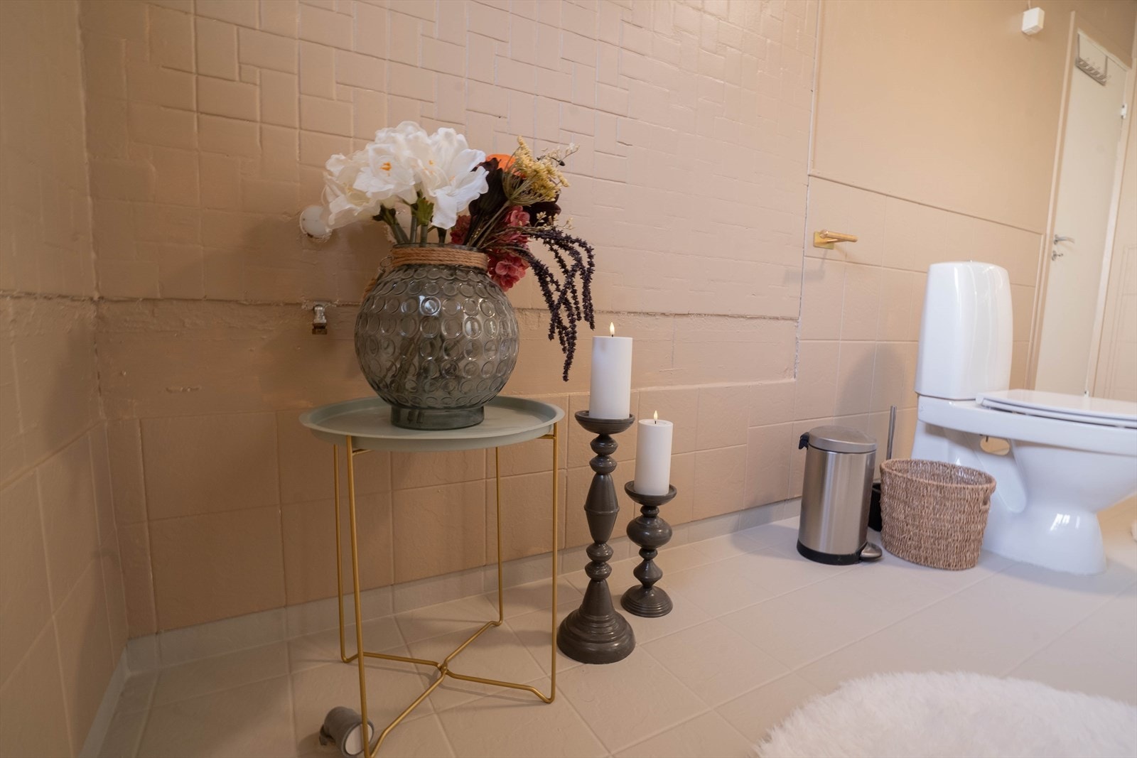 Her har det tidligere vært montert inn et badekar. Galleribilde