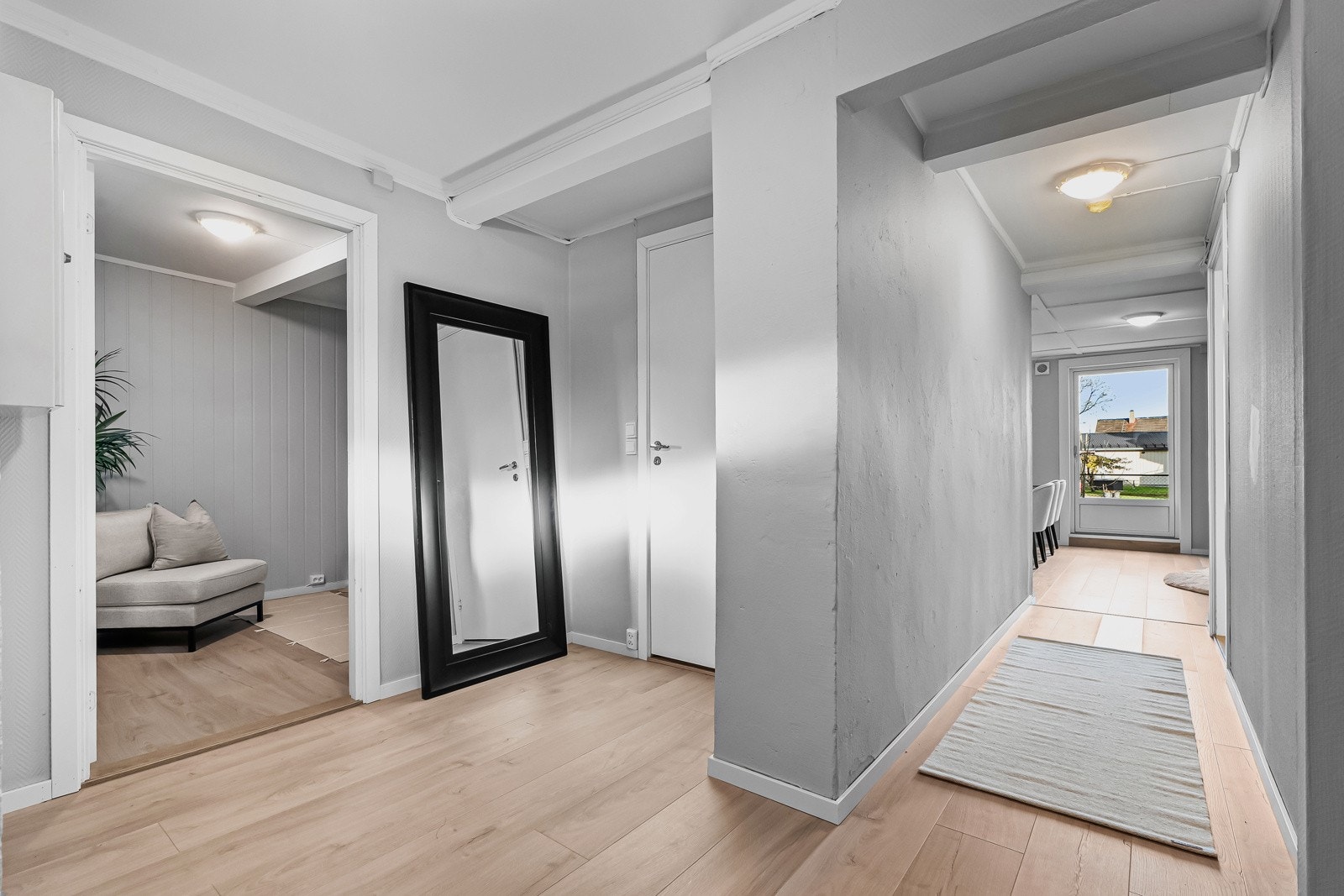 Gang som binder leilighetens rom sammen Galleribilde