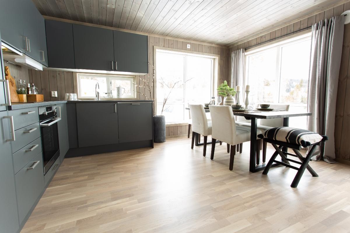 Interiørbilde fra en lignende hyttemodell. Galleribilde