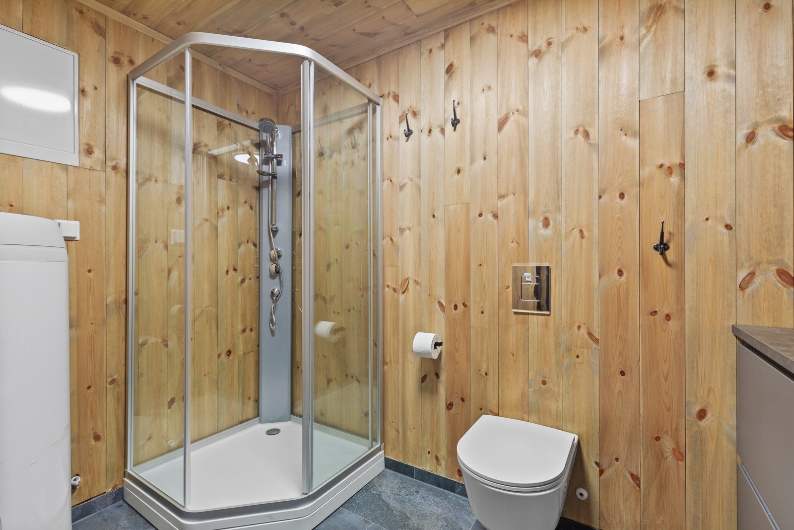 Bad nr 2/vaskerom i 1. etg Galleribilde