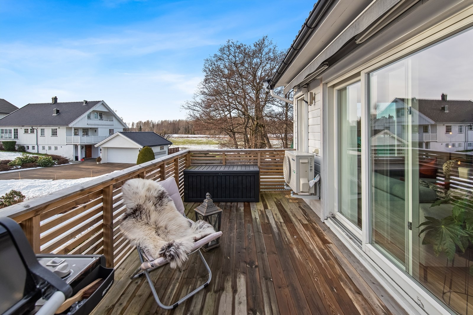 En leilighet som kombinerer moderne standard, praktiske løsninger og en attraktiv beliggenhet. Galleribilde