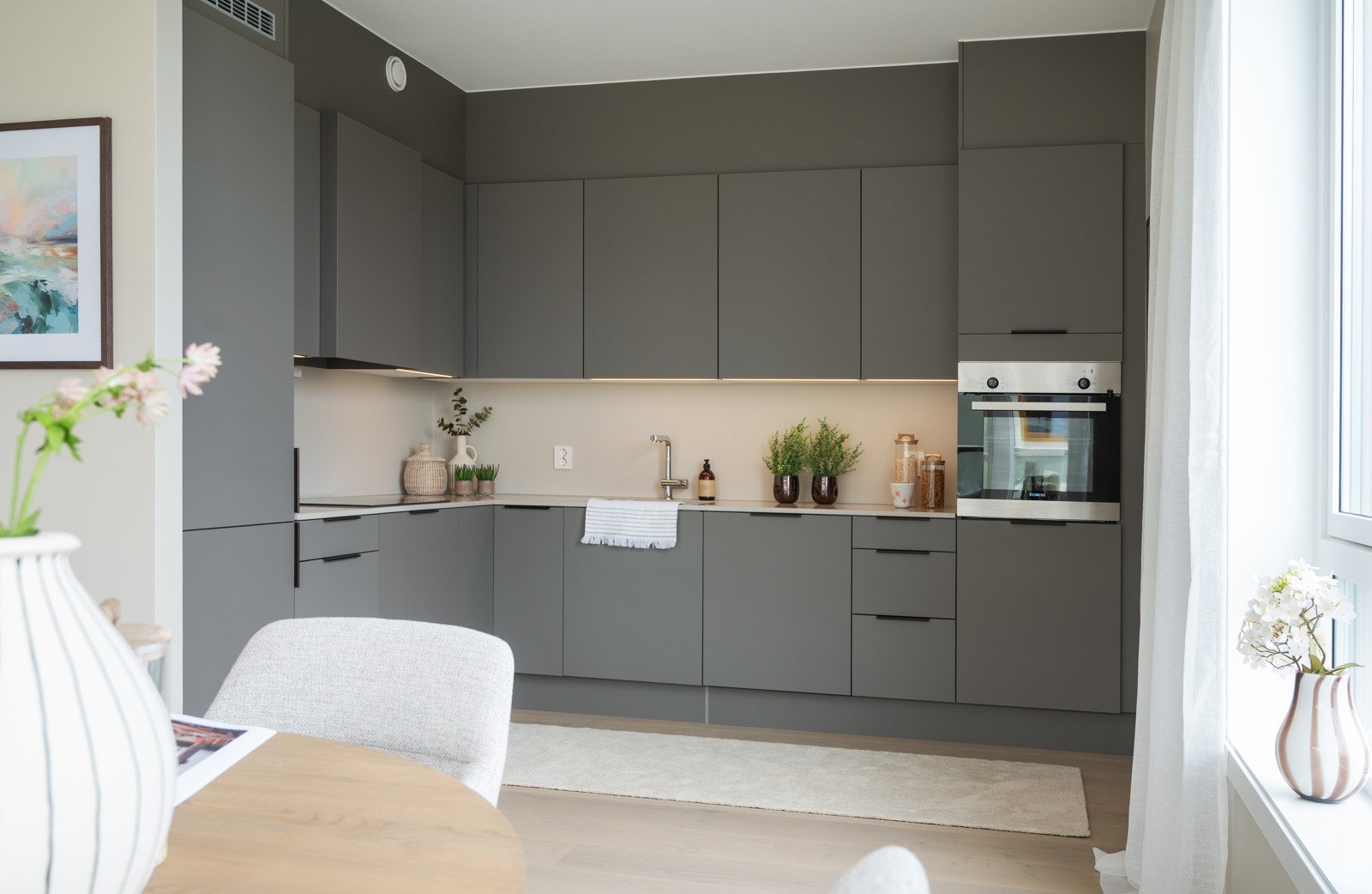 Elegant og moderne kjøkken fra HTH. Galleribilde