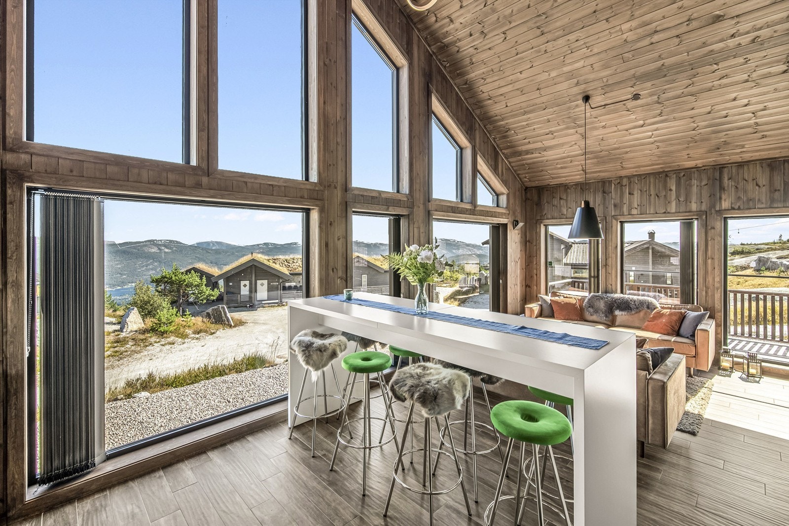 Moderne og innholdsrik hytte på toppen av Vrådal Panorama - ca. 700 m.o.h Galleribilde