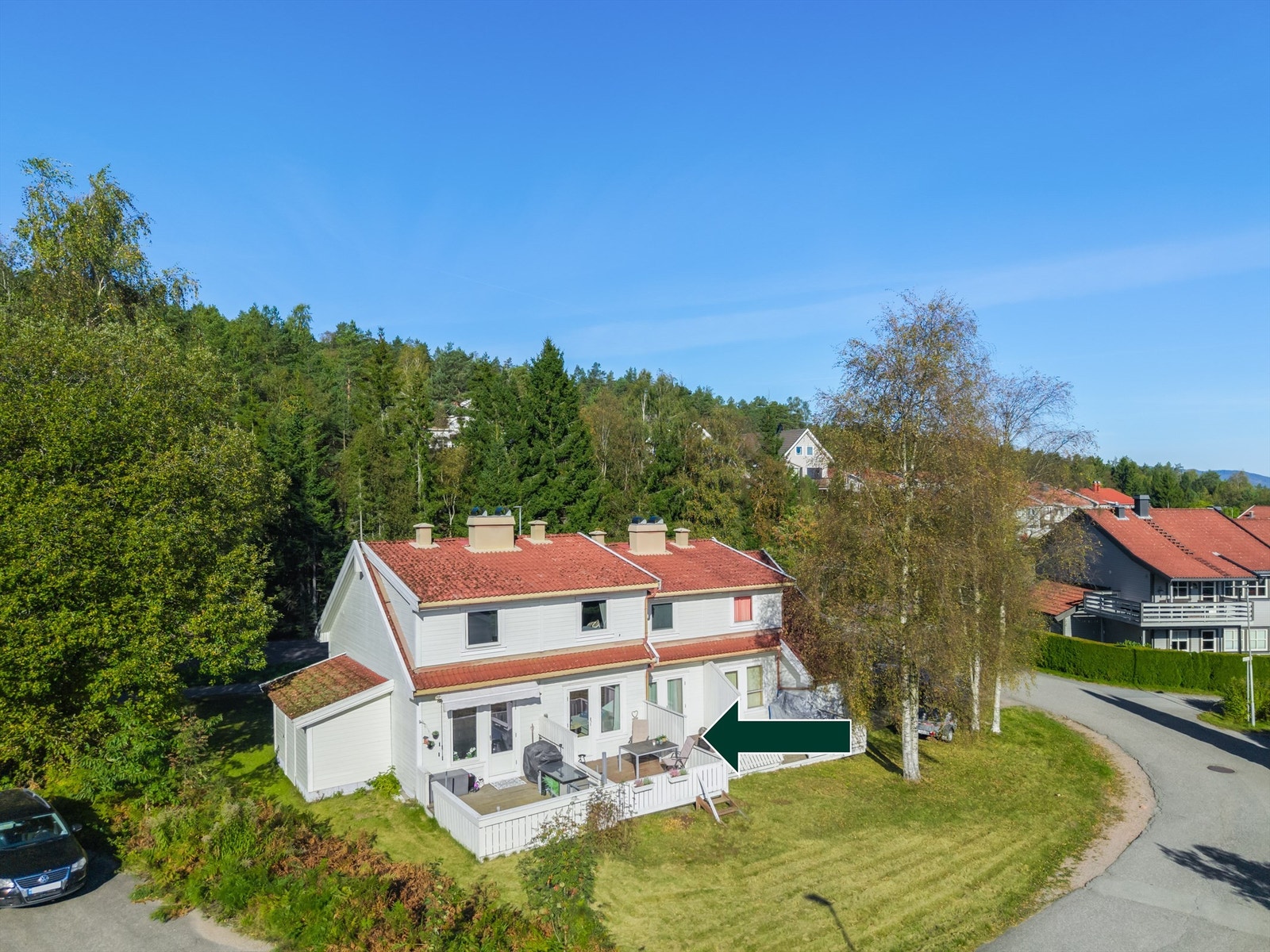 Eiendommen har flott beliggenhet i meget rolig og attraktivt område på Mariås. Stille og barnevennlig boligfelt med mange barnefamilier i nærmiljøet. Foto: Tor Harald Johannessen Galleribilde