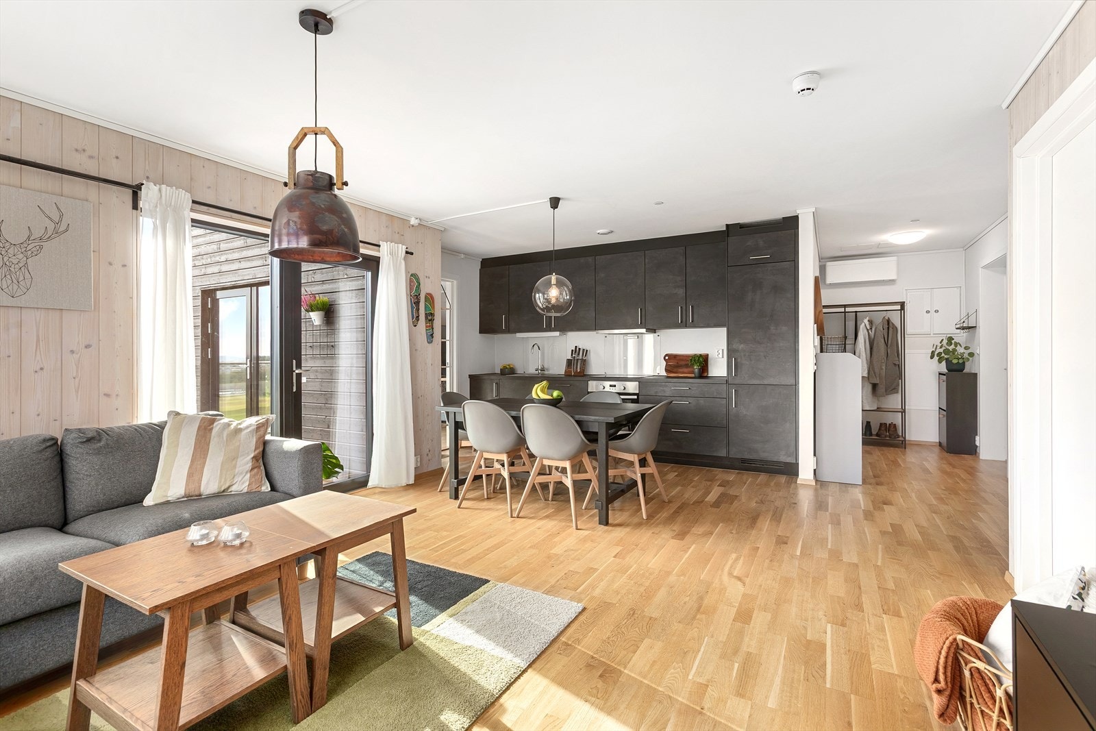 Lys og fin stue Galleribilde