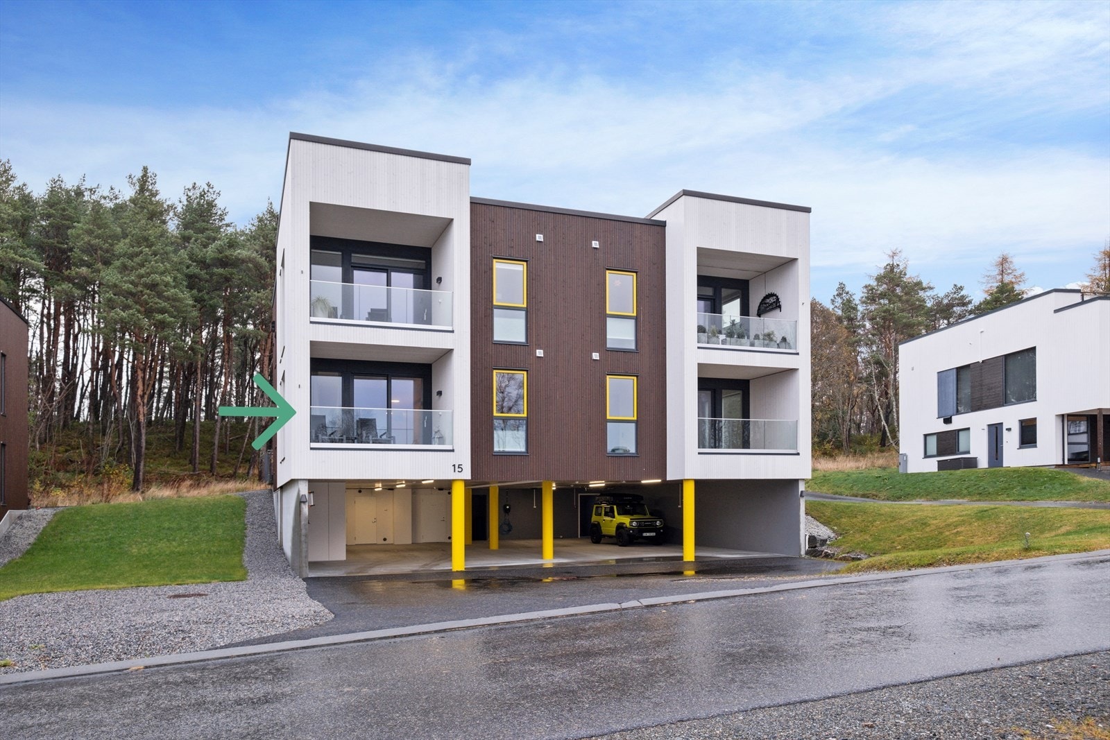 Velkommen til denne flotte leiligheten i Carstenvegen 15 presentert av Torstein Drevik v/Notar. Foto: Ingvald Kaldhussæter Galleribilde