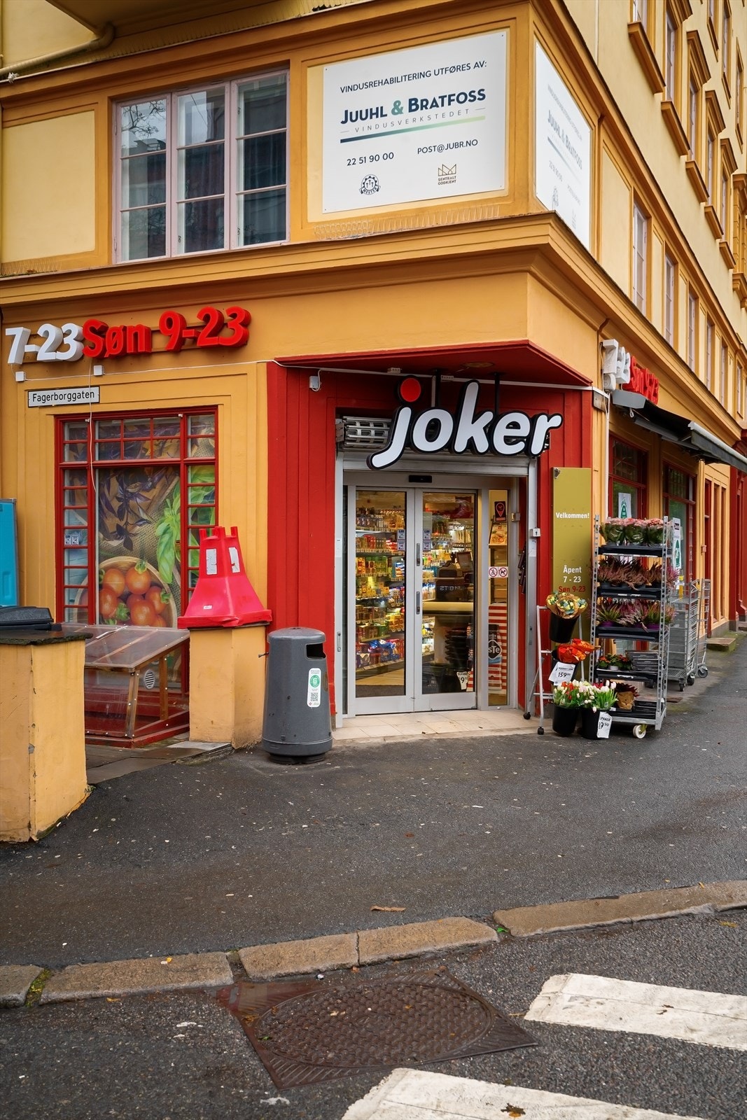 Litt lenger ned er også Joker (søndagsåpent). Galleribilde