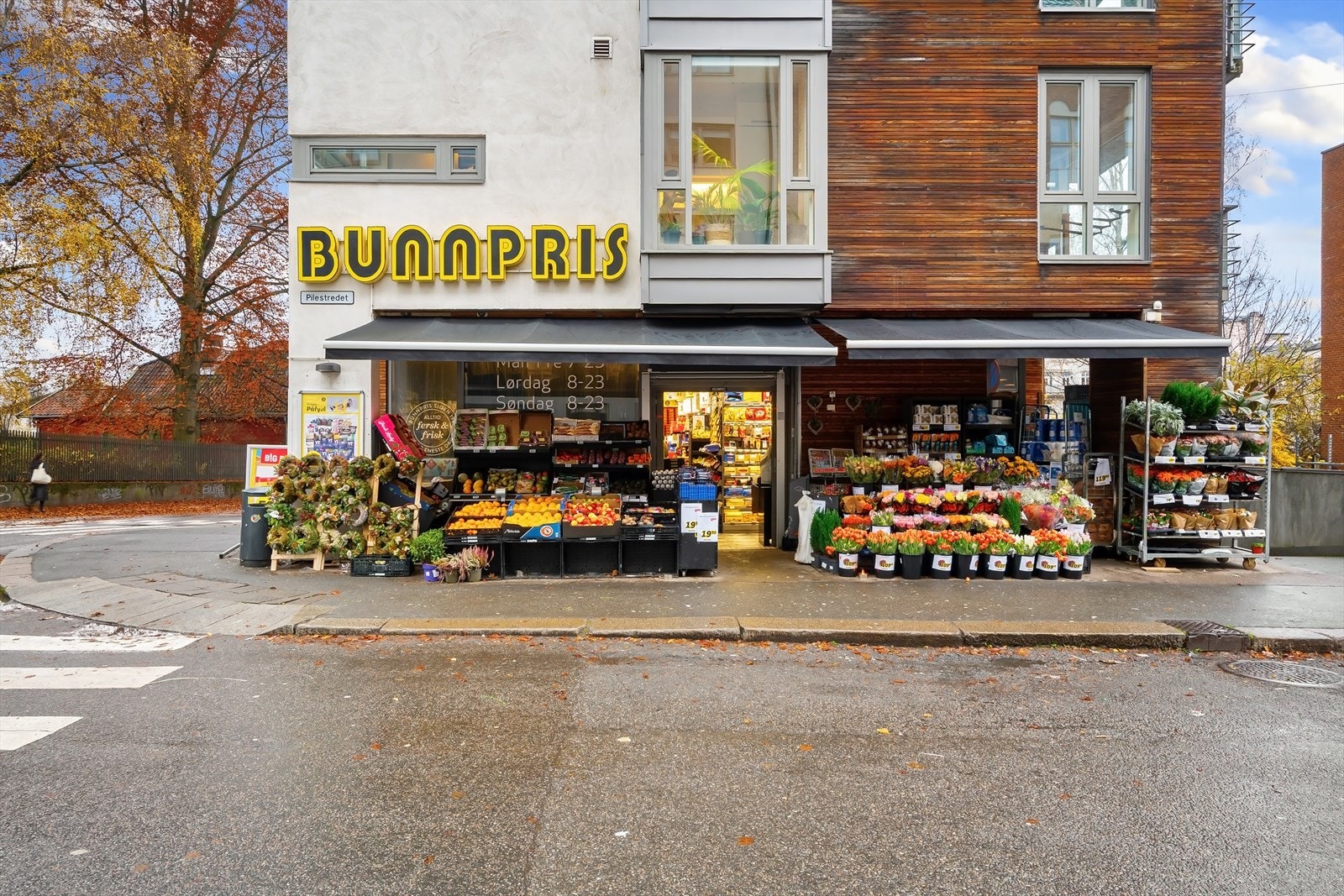 Bunnpris er i umiddelbar nærhet (søndagsåpent). Galleribilde