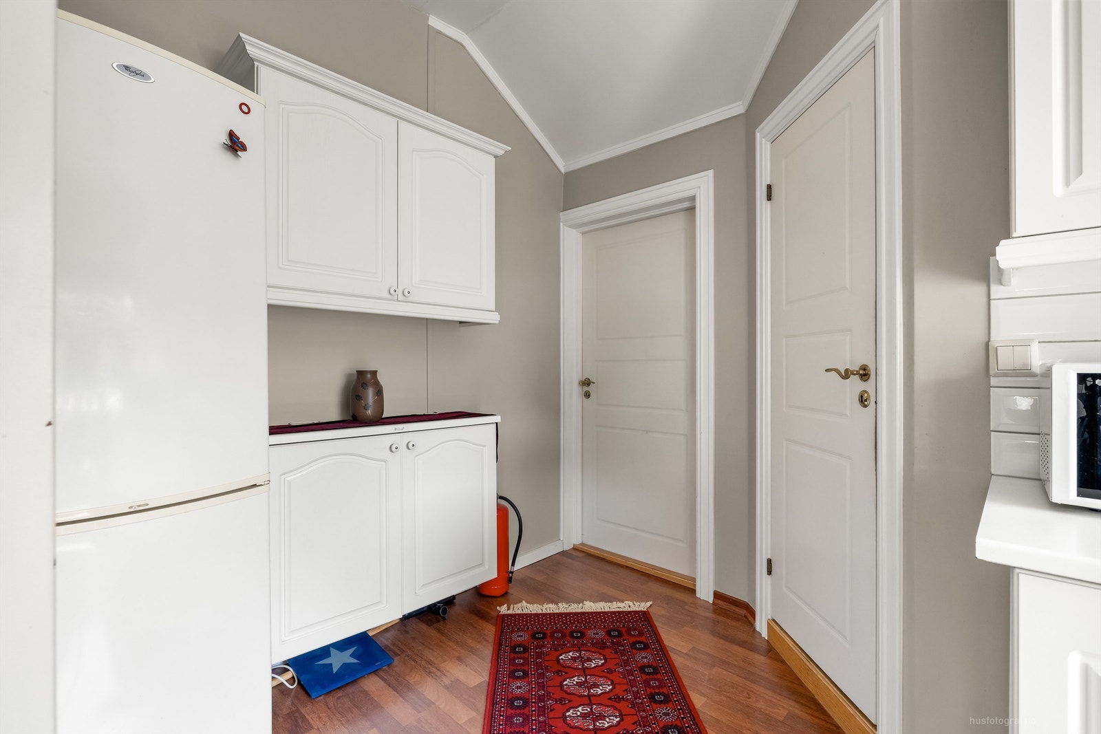 Badet ligger like ved inngangspartiet. Galleribilde