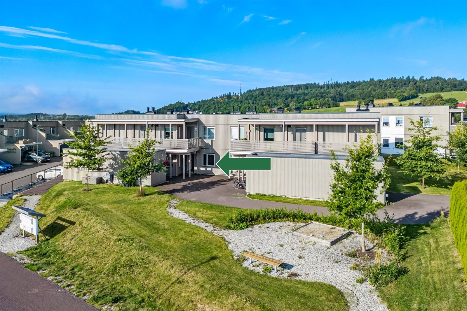 Eiendommen har en svært attraktiv beliggenhet i et nyere boligfelt på Lierskogen Galleribilde