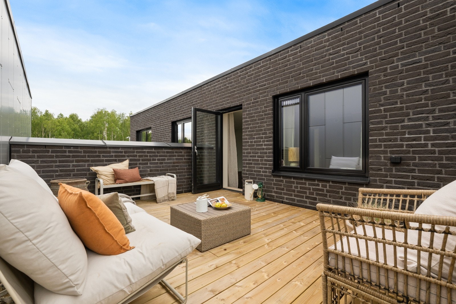 Skjermet takterrasse. Galleribilde