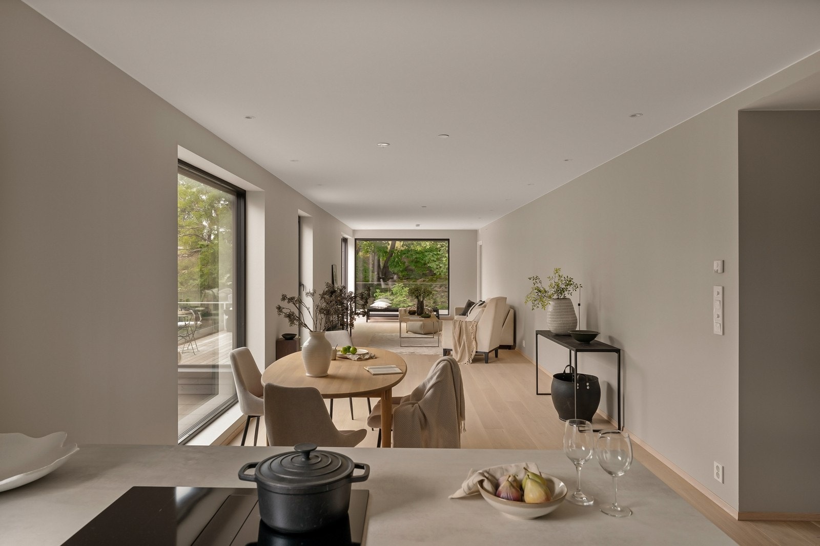 Plass til både sofakrok og spisebord Galleribilde