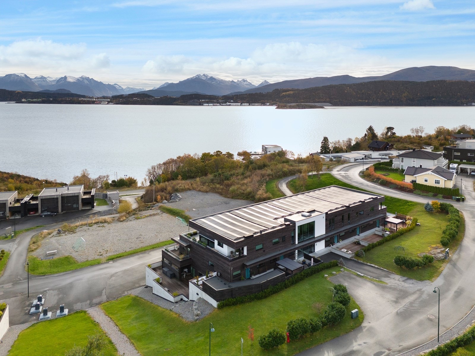 Dronebilde Galleribilde