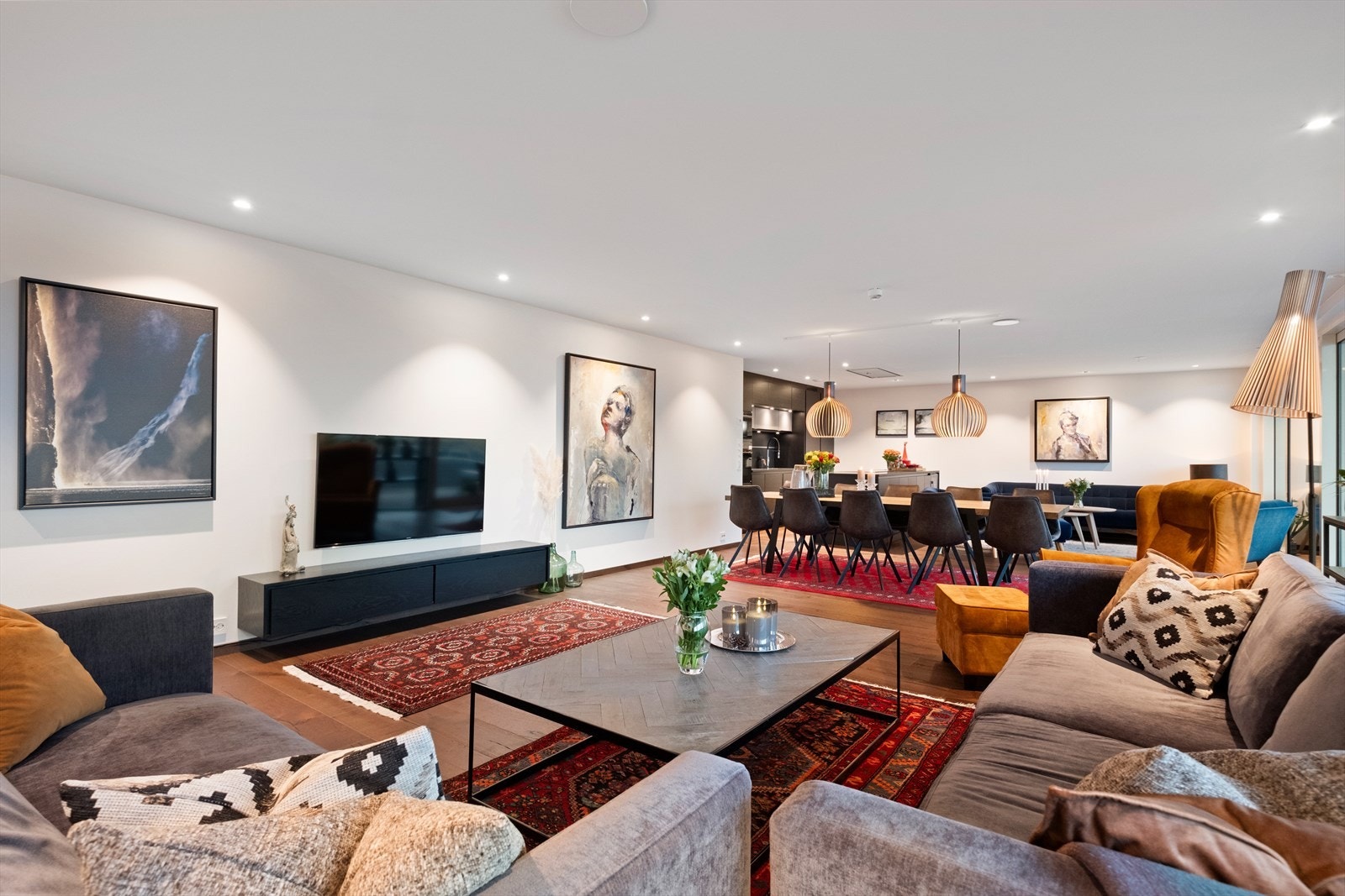 Fra stue mot kjøkken Galleribilde