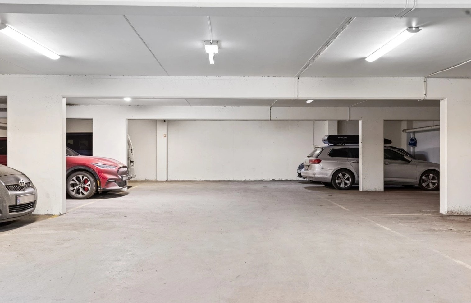 Garasjeanlegg, her kan du enkelt ta heisen ned. Galleribilde