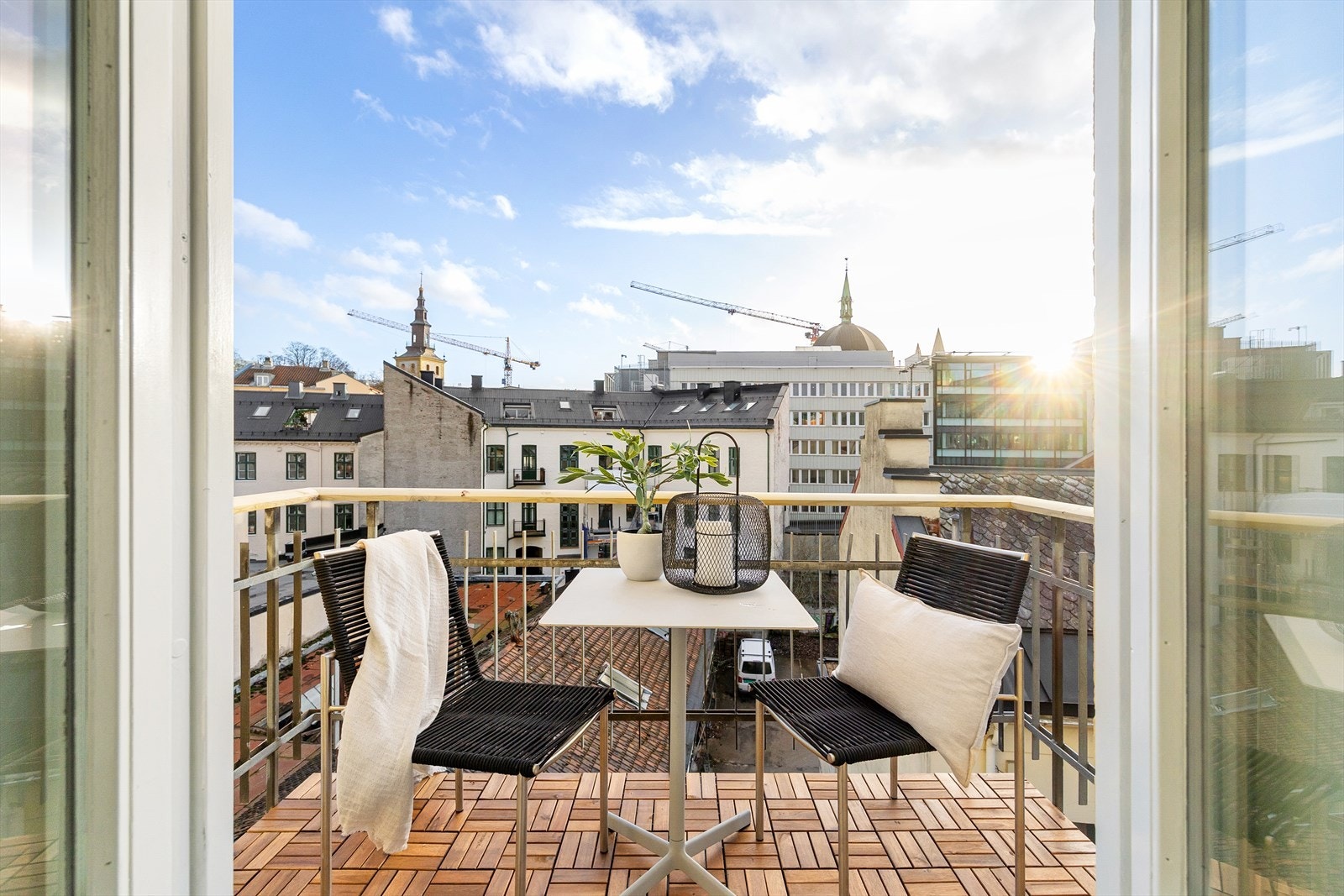 Leiligheten har i tillegg en hyggelig balkong på ca. 3 m², med utgang fra soverom 2. Galleribilde