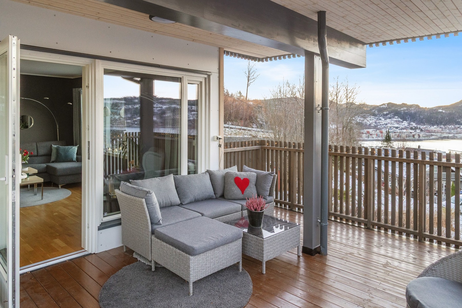 Balkong på 17,1 kvm. Galleribilde