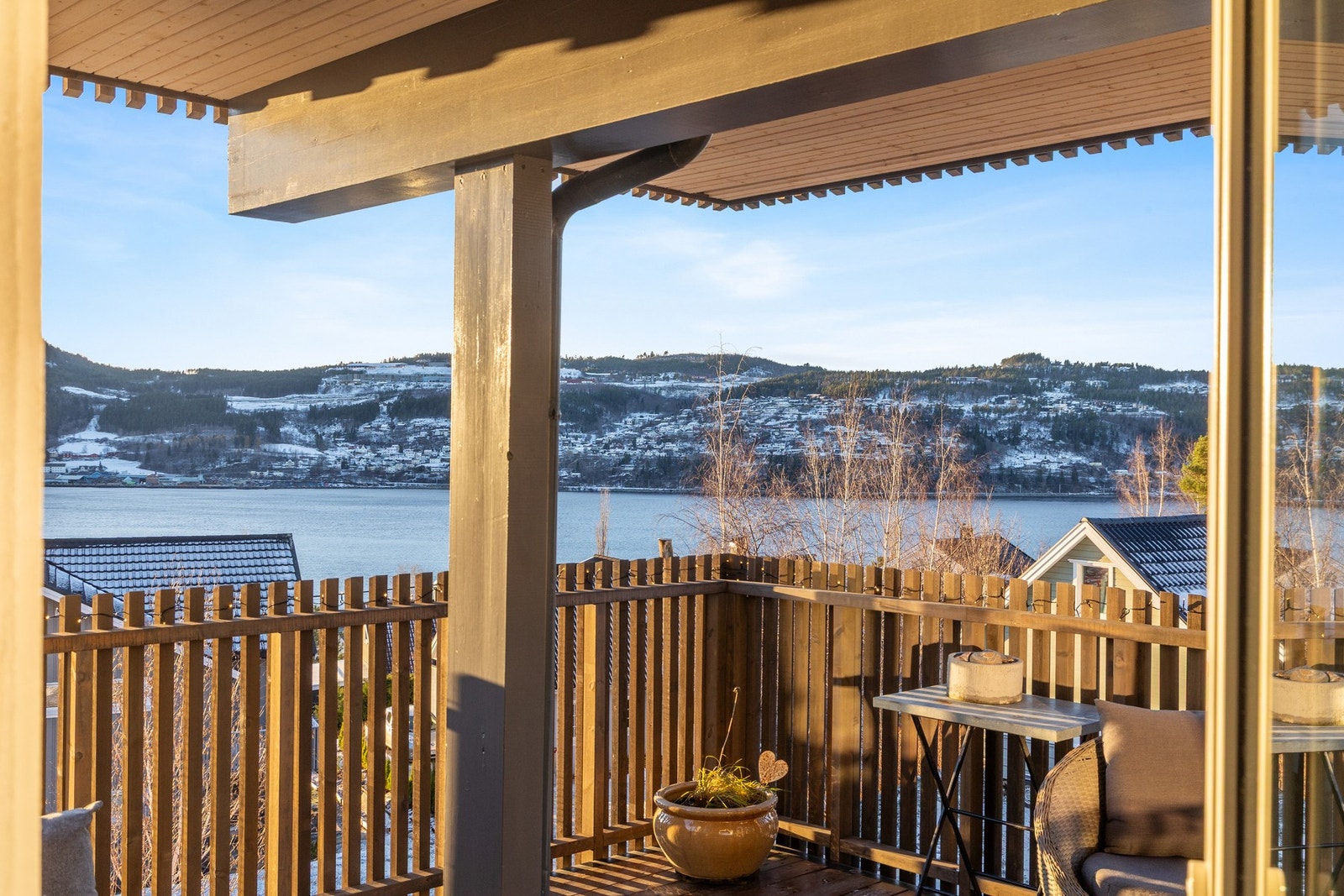 Gode sol -og utsiktforhold. Galleribilde