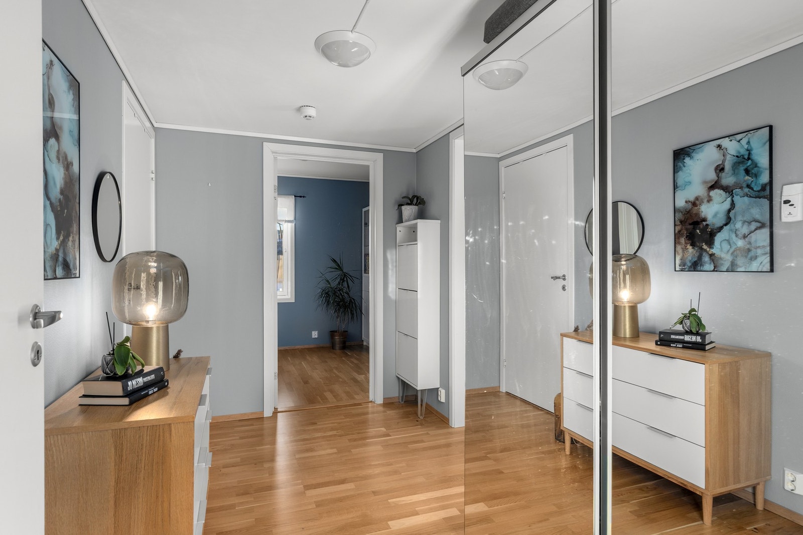 Entre/gang på 7 kvm. Galleribilde