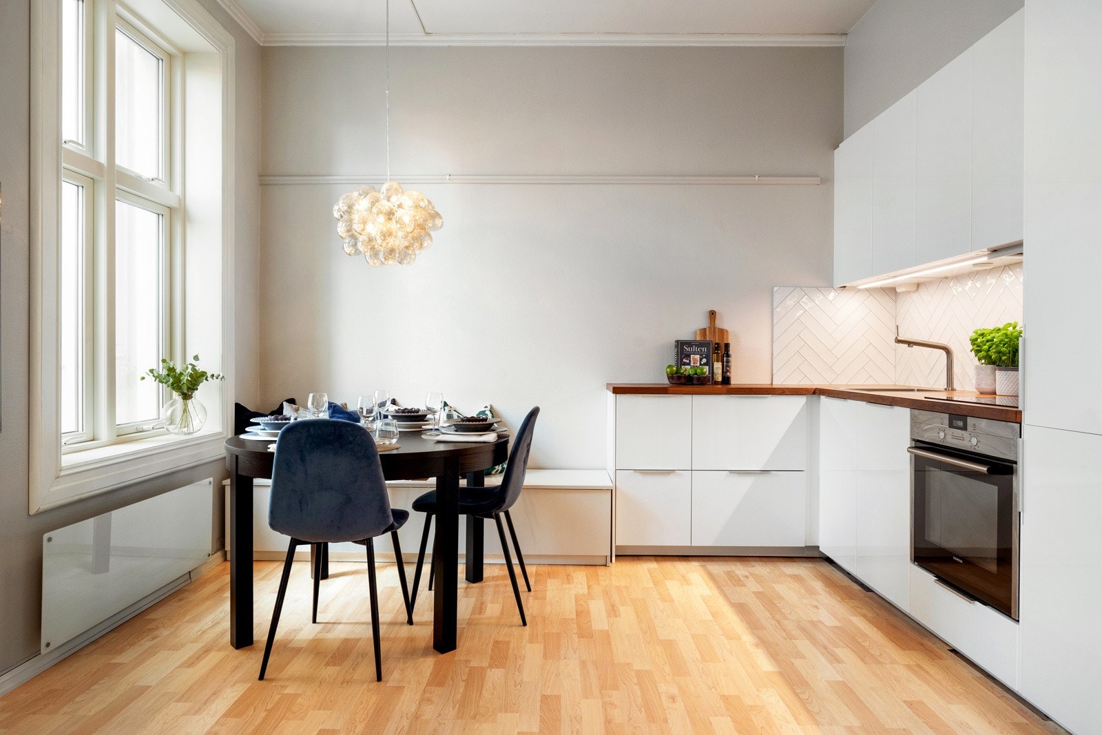 Dette er en attraktiv 2-roms andelsleilighet med etterspurt beliggenhet på Majorstuen, kun et steinkast fra Bogstadveien Galleribilde