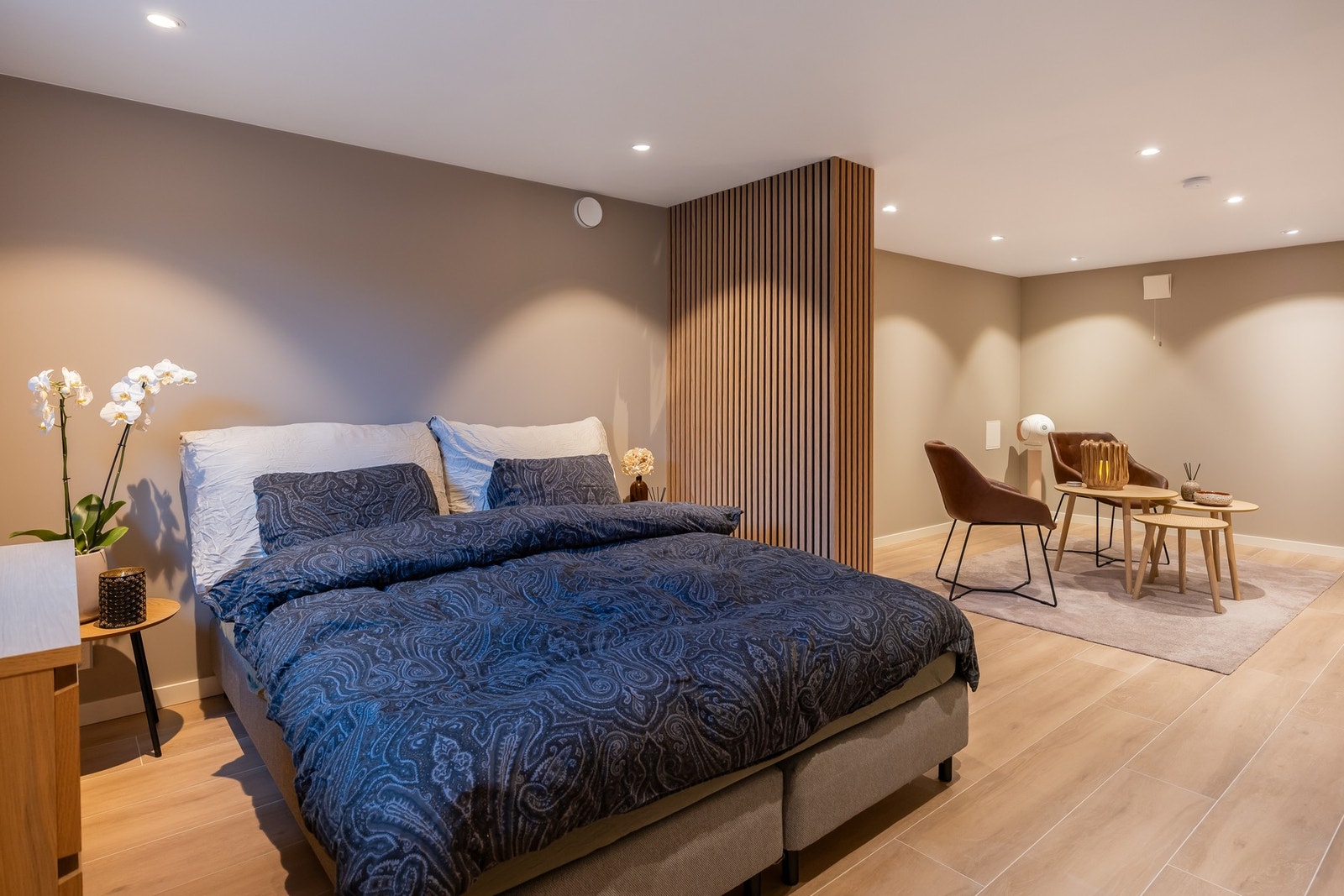 Rommets størrelse gir flere bruksområder og rommet er godkjent for varig opphold. Galleribilde