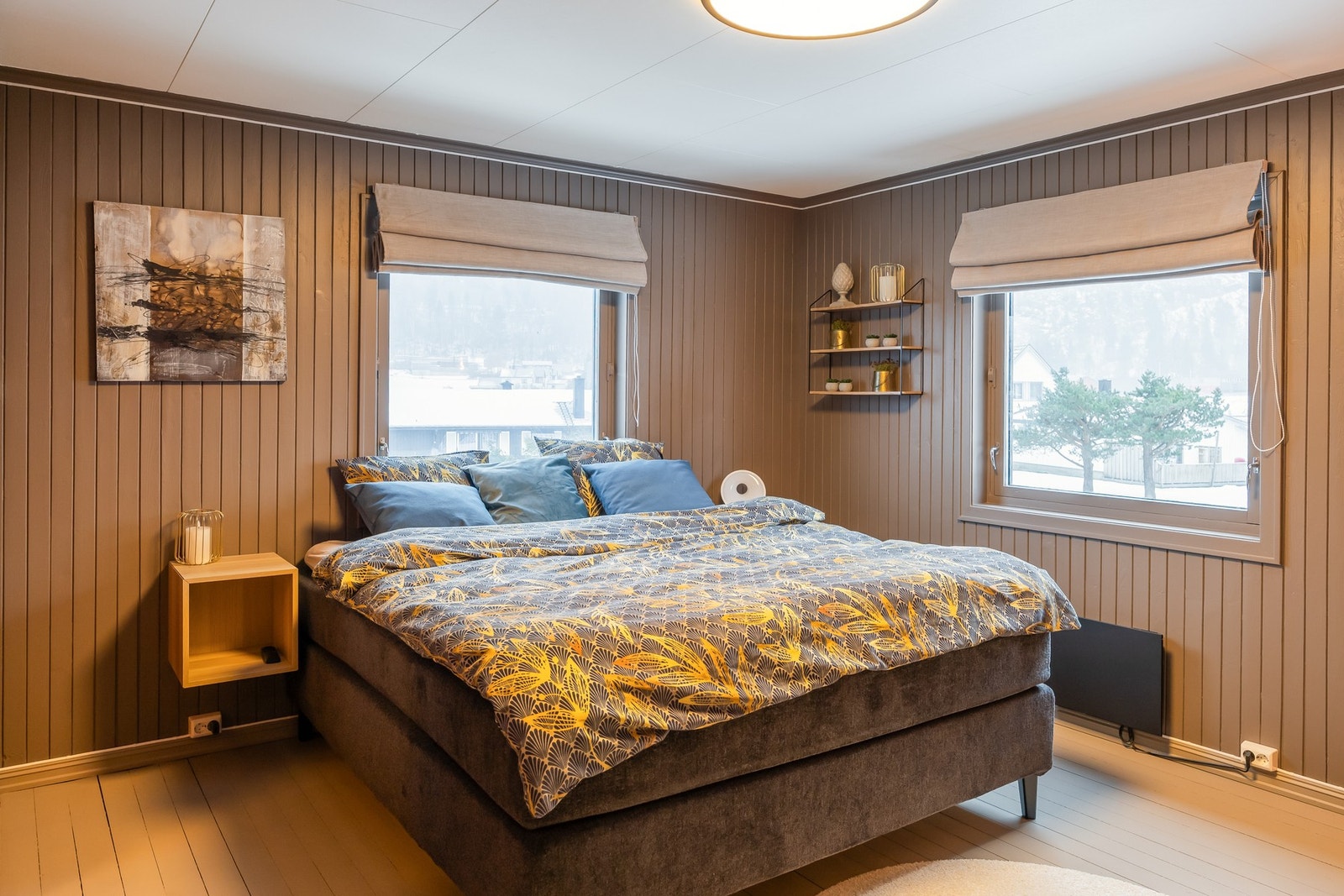 Svært romslig hovedsoverom på hele 16 kvm. Galleribilde