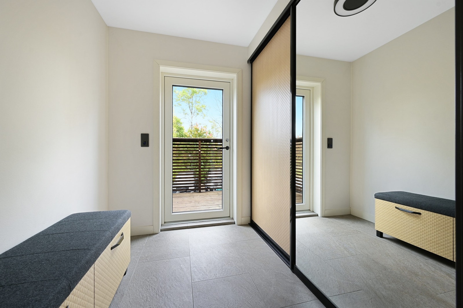 Inngangsdør hoveddel Galleribilde