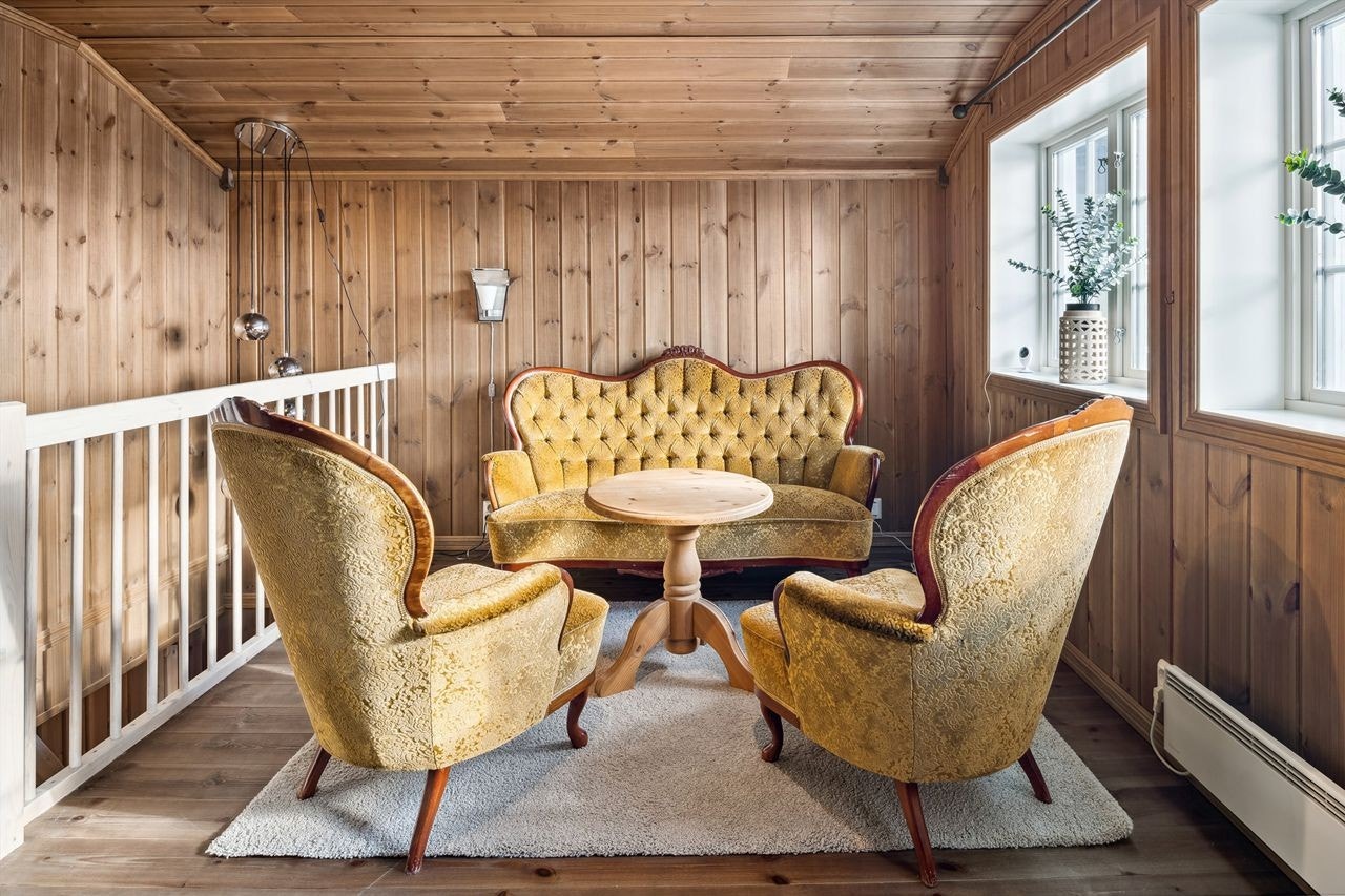 Fin plass til sittegruppe i 2. etasje Galleribilde