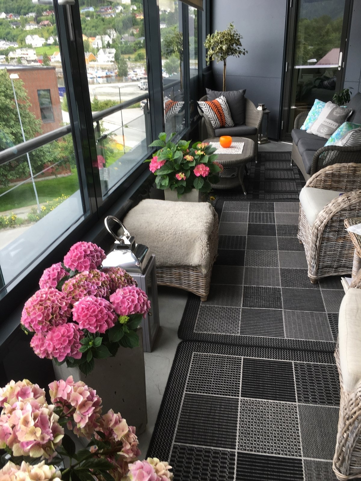 Innglasset balkong Galleribilde