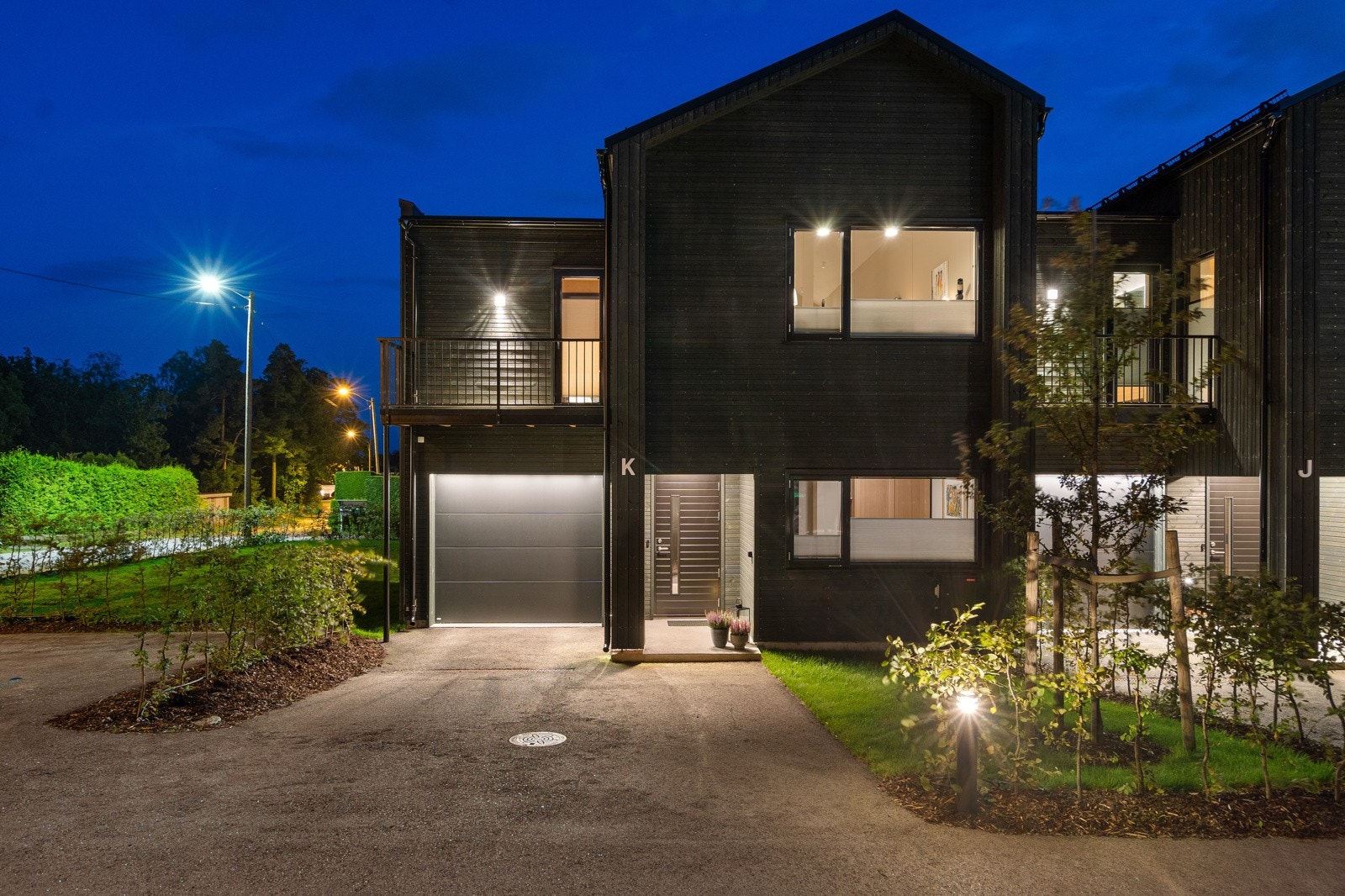 Tiltalende fasade med et meget moderne preg Galleribilde