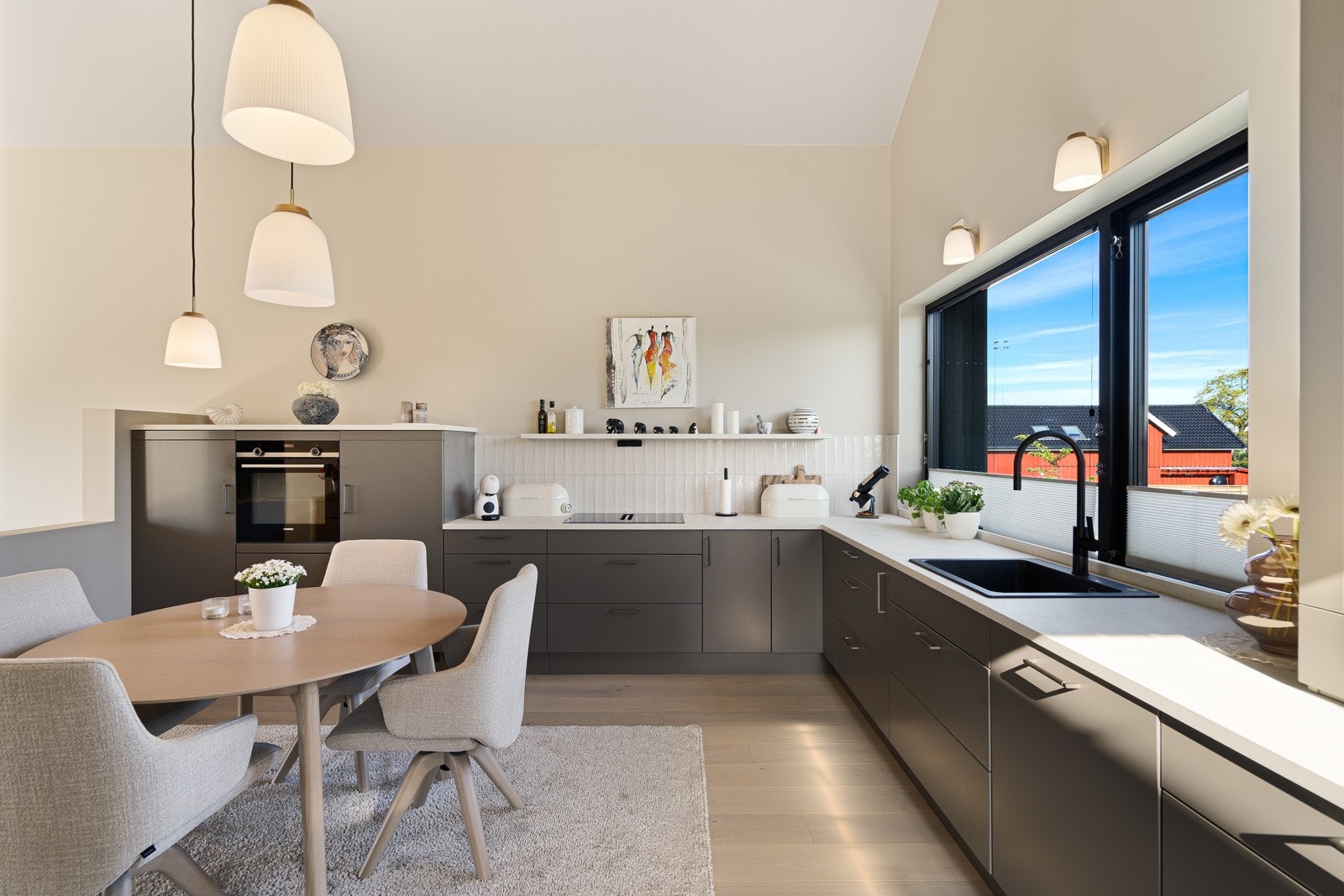 Huseby kjøkken - Armatur med uttrekksslange Galleribilde