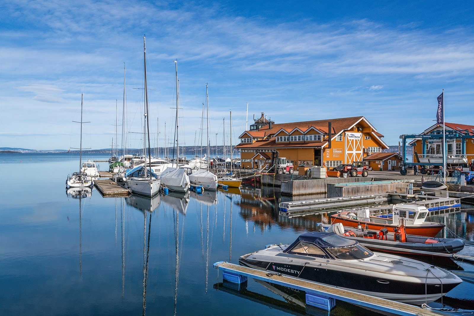 Fra Vollen Marina Galleribilde