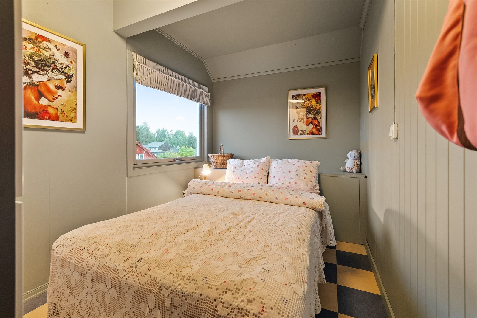 Soverom som tidligere hadde inngang fra gangen Galleribilde