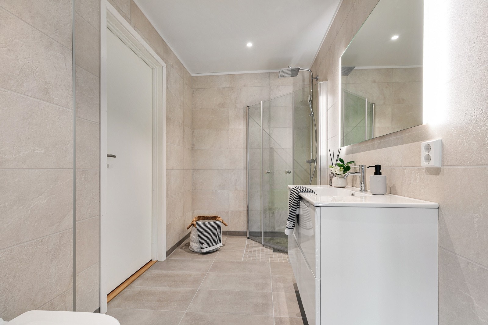 Vask i innredning. Galleribilde