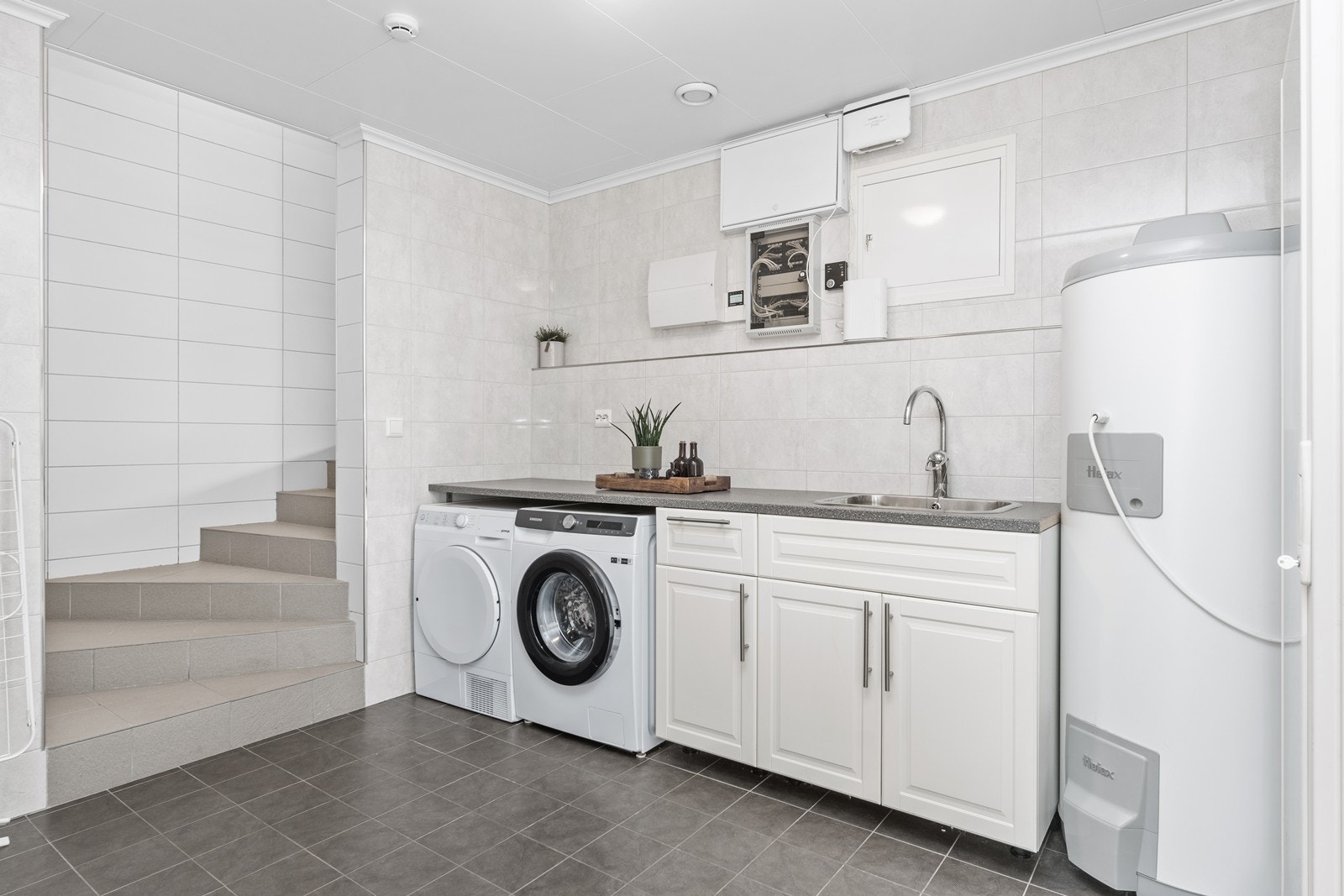 Vaskerom i hovedetasje. Galleribilde