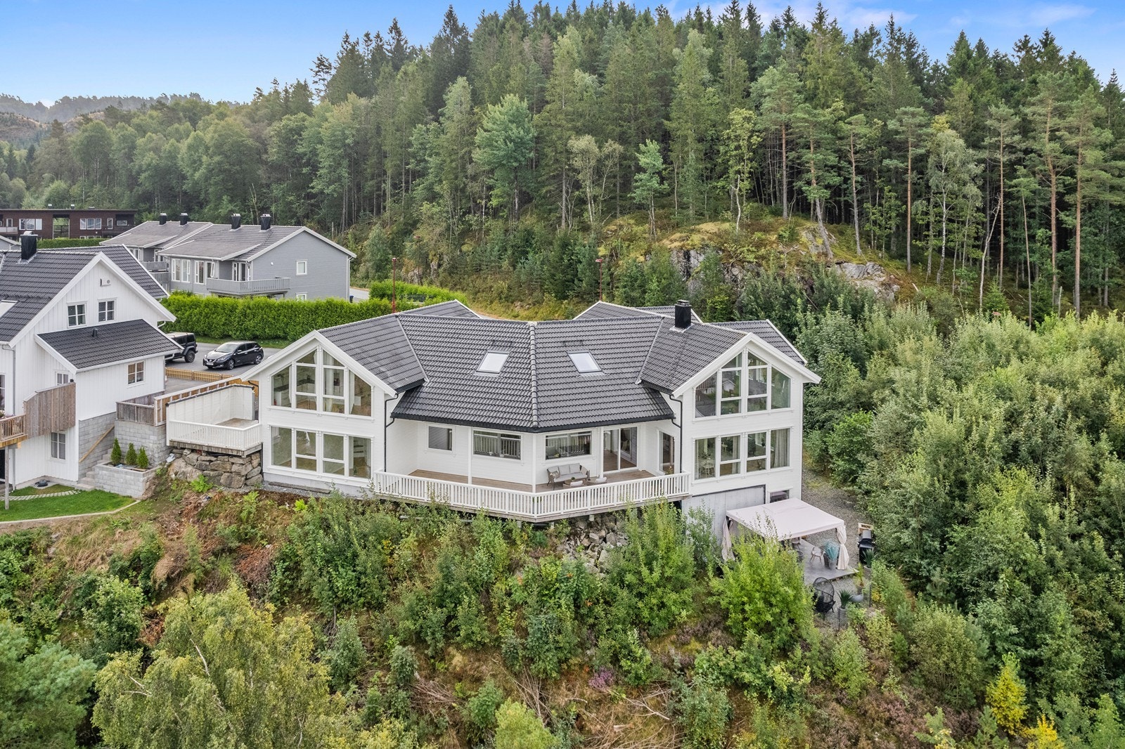 Aktiv Eiendomsmegling ønsker velkommen til Oftebrolia 6! Galleribilde