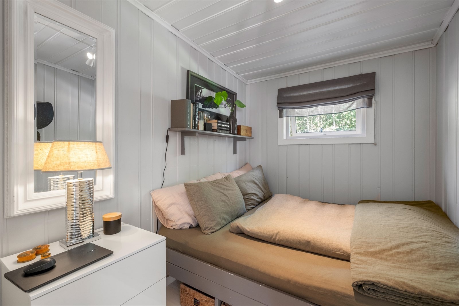 Hytta har to soverom - her fra soverom nr 1 Galleribilde