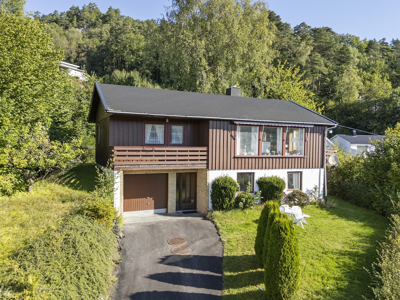 Aktiv Eiendomsmegler ønsker velkommen til Romsåsen 6! Galleribilde