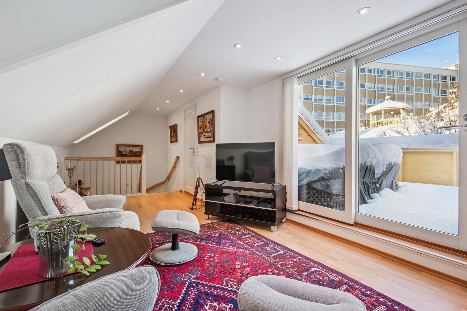 Loftstue m/utgang til takterrasse Galleribilde