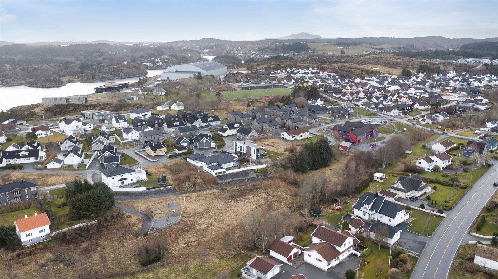 De 3 tomtene har et samlet areal på 1 890,8 kvm Galleribilde