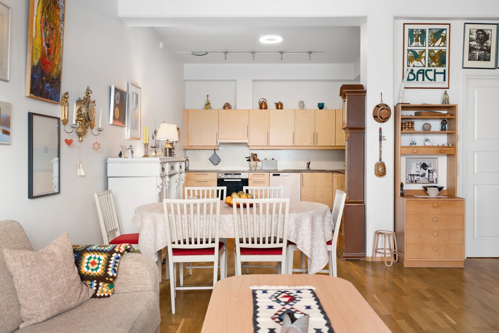 Behagelig oppvarming via fjernvarme. Galleribilde