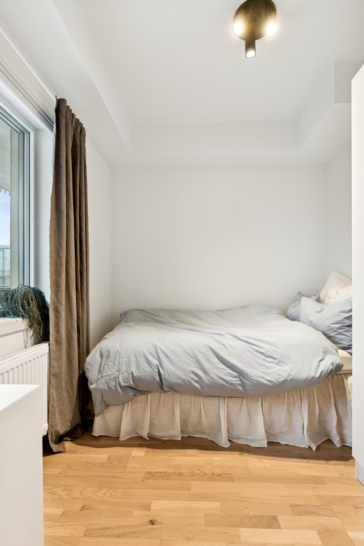 Det andre soverommet har også god størrelse med plass til dobbeltseng og garderobe. Galleribilde